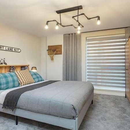 Newly Built Luxury 2 Bed Apartment!!! London Ngoại thất bức ảnh