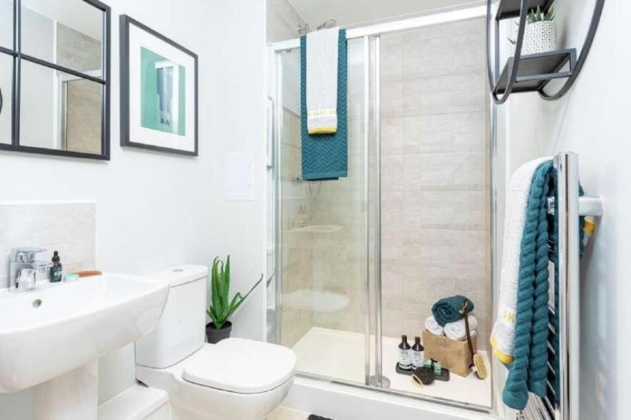 Newly Built Luxury 2 Bed Apartment!!! London Ngoại thất bức ảnh