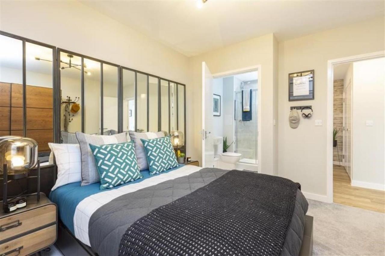 Newly Built Luxury 2 Bed Apartment!!! London Ngoại thất bức ảnh