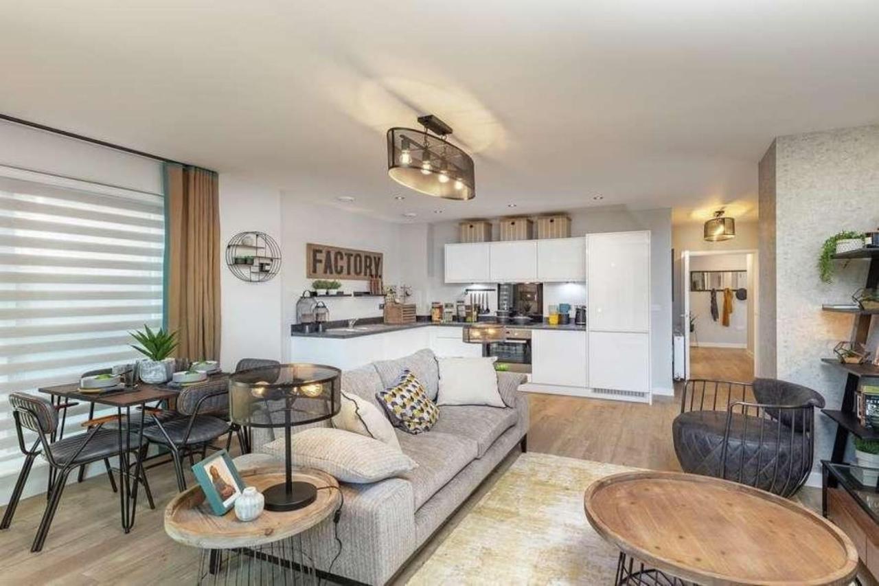 Newly Built Luxury 2 Bed Apartment!!! London Ngoại thất bức ảnh